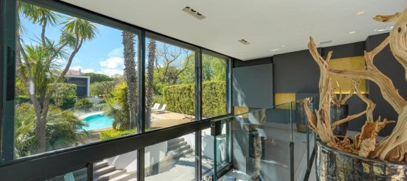 Вилла с 3 спальнями в Марсель, Франция № 340819 26