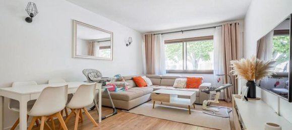 Apartamento de 2 dormitorios en Livry-Gargan, France No. 354455 4