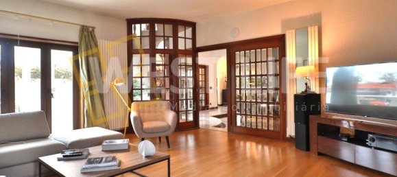 5 bedrooms Villa in Cascais, Portugal No. 113819 4