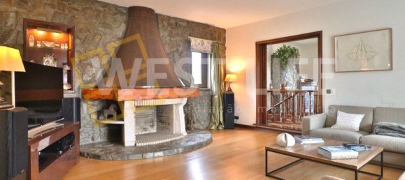 5 bedrooms Villa in Cascais, Portugal No. 113819 3