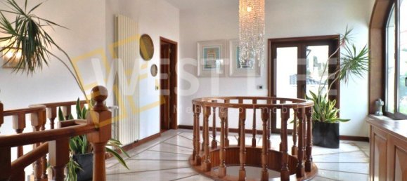 5 bedrooms Villa in Cascais, Portugal No. 113819 12