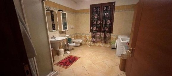 5 غرف نوم منزل في Pegognaga, Italy رقم 75393 6