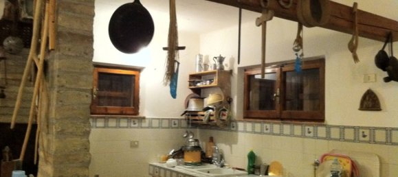 4 bedrooms House in Terre Roveresche, Italy No. 136224 20