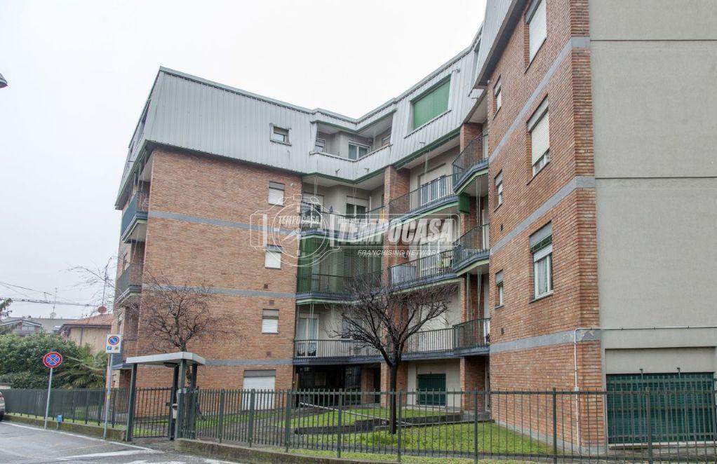 3غرفة شقة في Novate Milanese, Italy رقم 231838