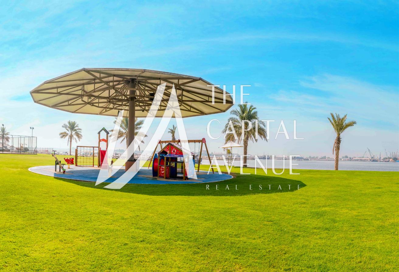 Villa de 5 dormitorios en Abu Dhabi Gate City, UAE No. 33560