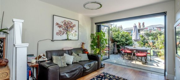 3 Schlafzimmer Haus in London, United Kingdom, Nr. 14158 14