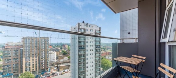 2 bedrooms Apartment in London, United Kingdom No. 9906 5