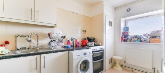 2 bedrooms Apartment in London, United Kingdom No. 9906 11