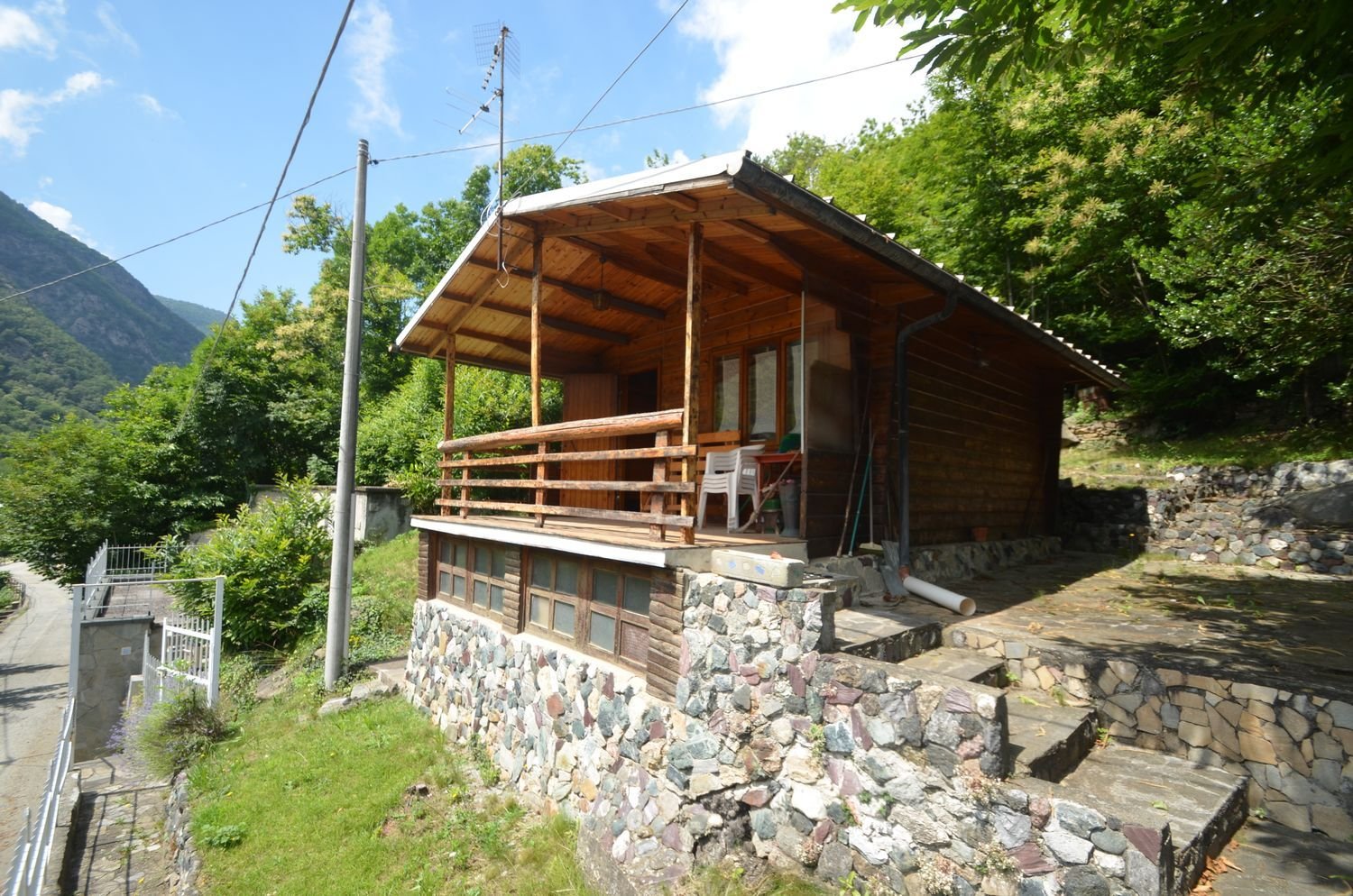 2 rooms House in Roure, Italy No. 277341