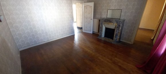 Casa de 3 dormitorios en Fougeres, France No. 199001 4