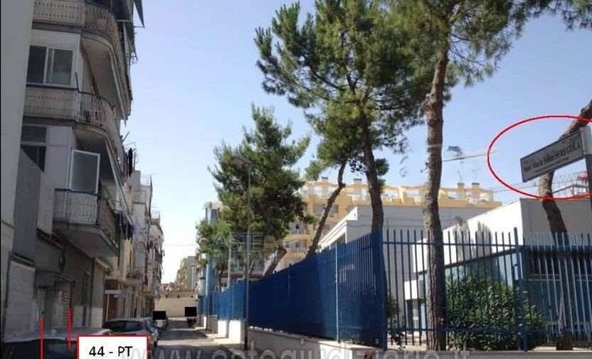 2 bedrooms Apartment in Barletta, Italy No. 259421