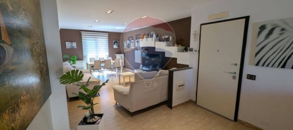 5-salle Appartement à Ragusa, Italy No. 275269 8