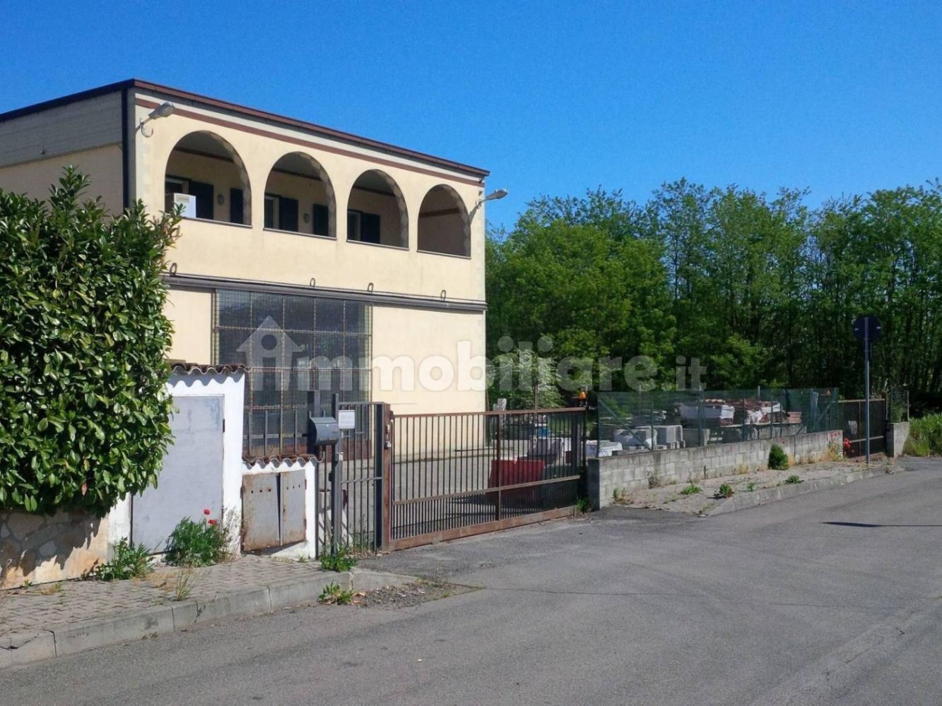  مستودع في Pavia, Italy 1013متر مربع رقم 316981