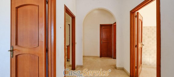 Villa de 8 divisões em Matino, Italy N.º 230673 38