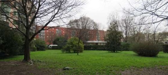 2 rooms Apartment in Milan, Italy No. 291532 3