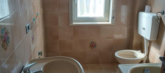4 rooms Apartment in Messina, Italy No. 263902 3