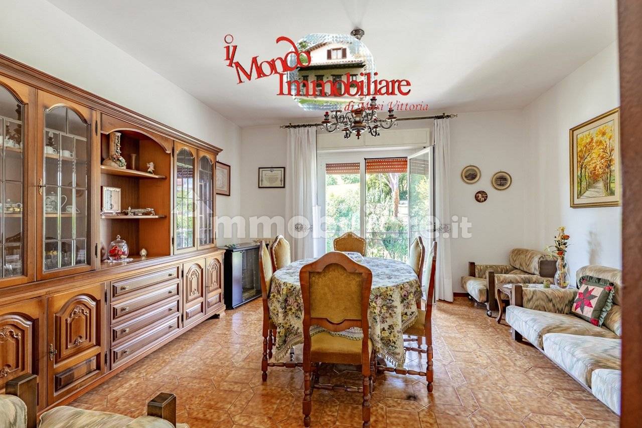 Apartamento de 3 dormitorios en Loreto, Italy No. 340676