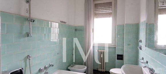 2 bedrooms Apartment in Milan, Italy No. 364990 10