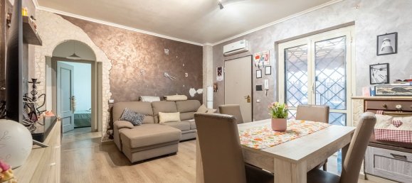 3 rooms Apartment in Ciampino, Italy No. 21777 2