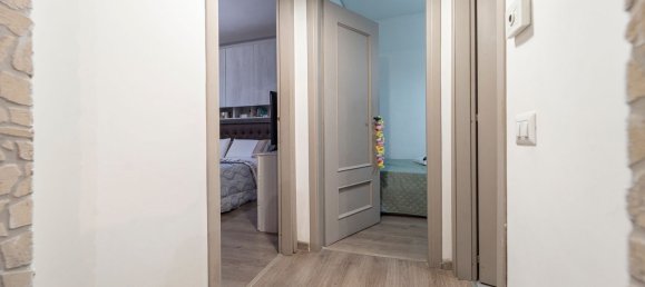 3 rooms Apartment in Ciampino, Italy No. 21777 8