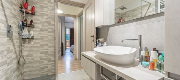 3 rooms Apartment in Ciampino, Italy No. 21777 12