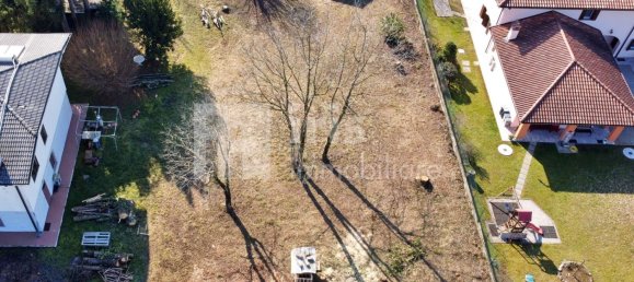 1010m² Land in Udine, Italy No. 135737 3