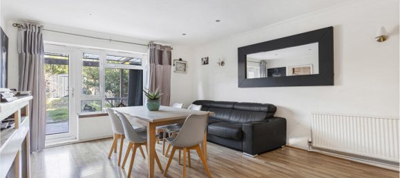 4 bedrooms House in Feltham, United Kingdom No. 8509 6