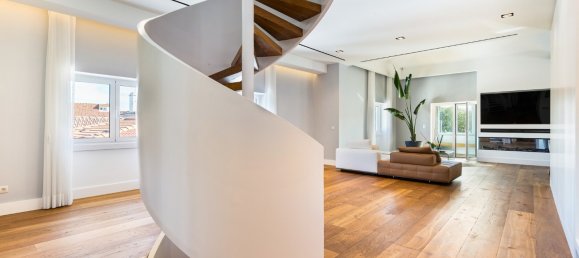 6 bedrooms Villa in Cascais, Portugal No. 334819 3