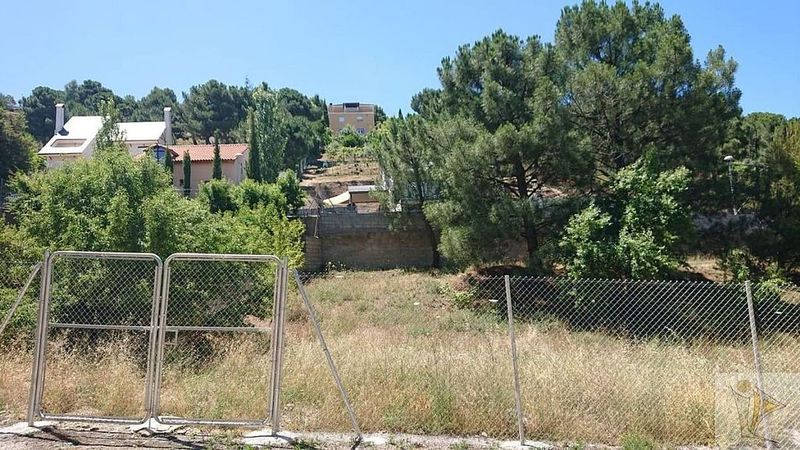 Terreno em La Zubia, Spain 776 m² N.º 220038