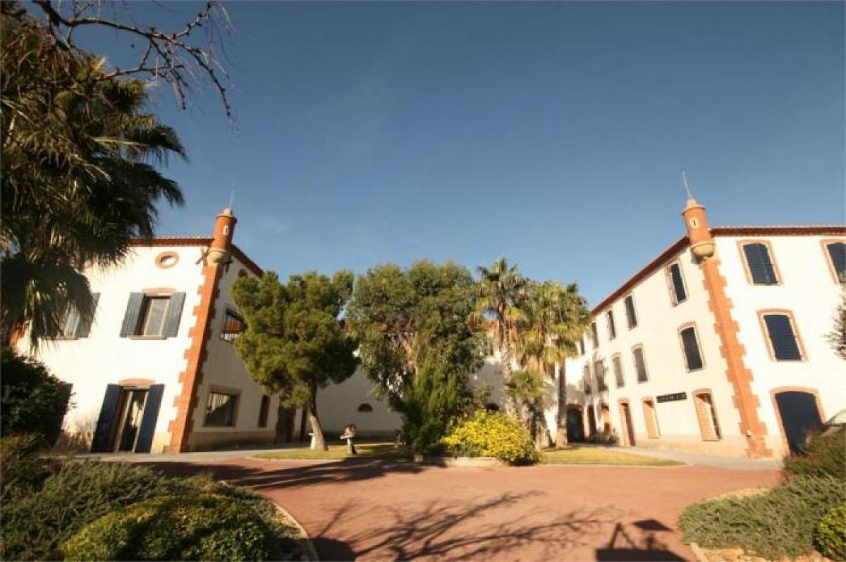 4 bedrooms Shop in Cabestany, France No. 19006