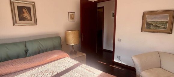 6 rooms Apartment in Barga, Italy No. 9990 23