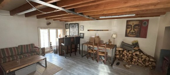 3 bedrooms House in Saint-Clement, France No. 204243 5