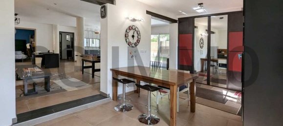 5 bedrooms Villa in Marseille, France No. 203492 5