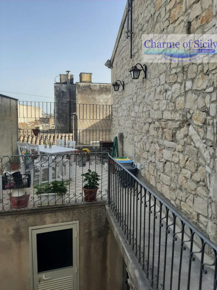 4 rooms House in Modica, Italy No. 231805