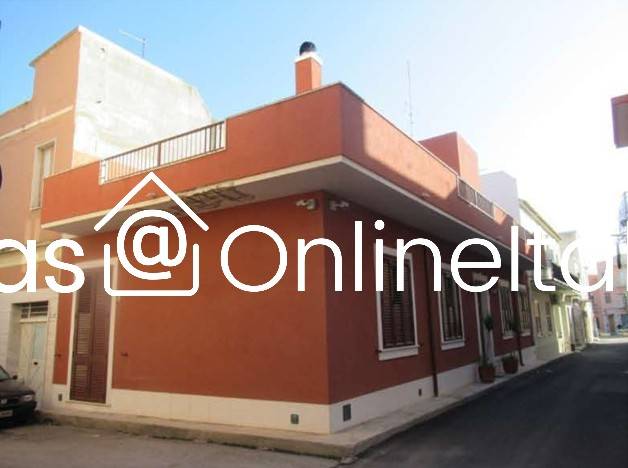 Apartamento de 3 dormitorios en Avola, Italy No. 43424