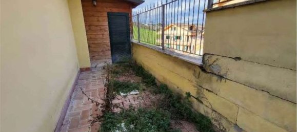 Дом с 3 комнатами в Гуидония Монтечельо, Италия № 101768 2