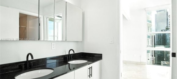 3 غرف نوم عقار تجاري في Miami, الولايات المتحدة رقم 615484 5