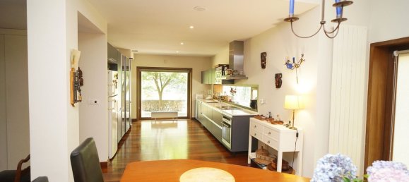 3 bedrooms House in Boo, Spain No. 154407 2