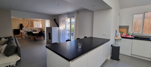 Дом с 3 спальнями в Вилькрен, Франция № 128763 3