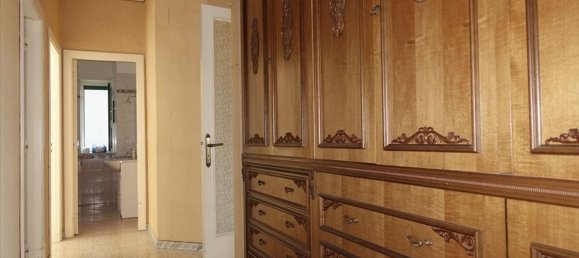 4غرفة شقة في Chieti, Italy رقم 41850 15