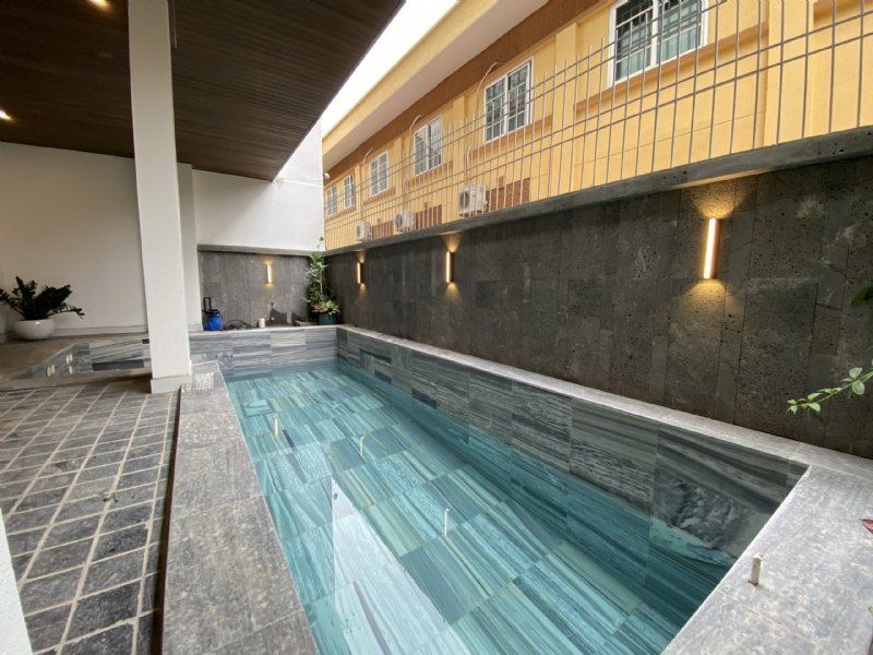 Apartamento de 3 dormitorios en Tay Ho, Vietnam No. 475