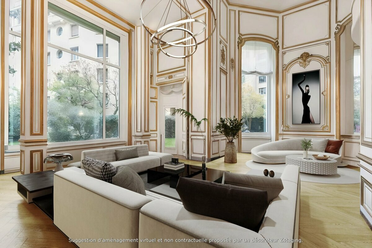 5 bedrooms Apartment in Paris, France No. 124559