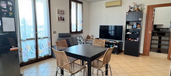 4 rooms Apartment in Colorno, Italy No. 285678 3