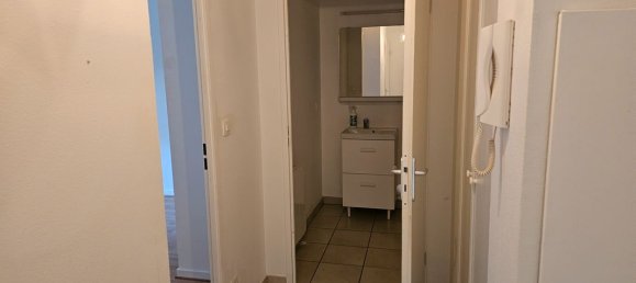 1 bedroom Apartment in Saint-Aubin-les-Elbeuf, France No. 356764 3