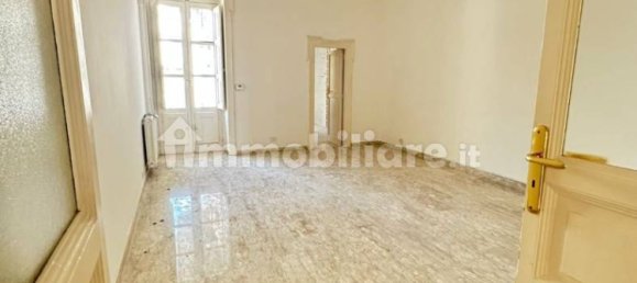 Apartamento T4 em Taranto, Italy N.º 342359 5