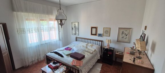 Квартира с 5 комнатами в Фальконара Мариттима, Италия № 300317 12