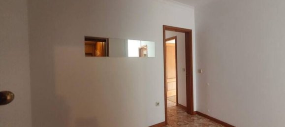 3 chambres Appartement à Oliveira de Azemeis, Portugal No. 81440 14