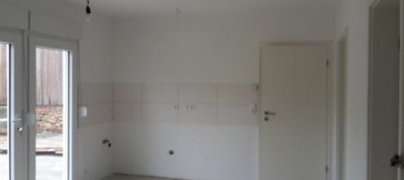 4 rooms Bungalow in Altmarkkreis Salzwedel, Germany No. 160053 2