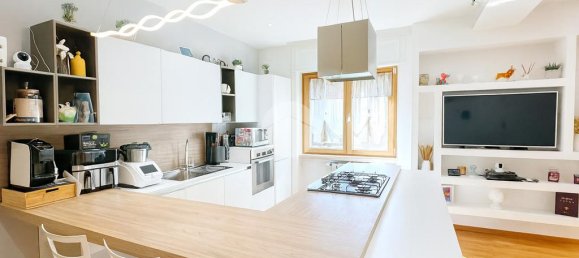 Квартира с 3 спальнями в Фоджа, Италия № 272047 8