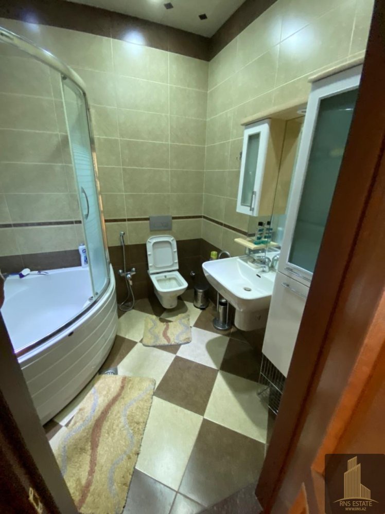 3 bedrooms Apartment in Nasimi, Azerbaijan No. 1697